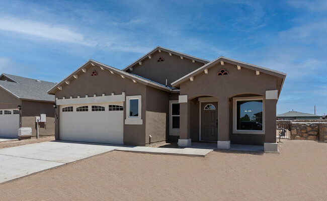 Building Photo - 11609 Flor Celosia Dr