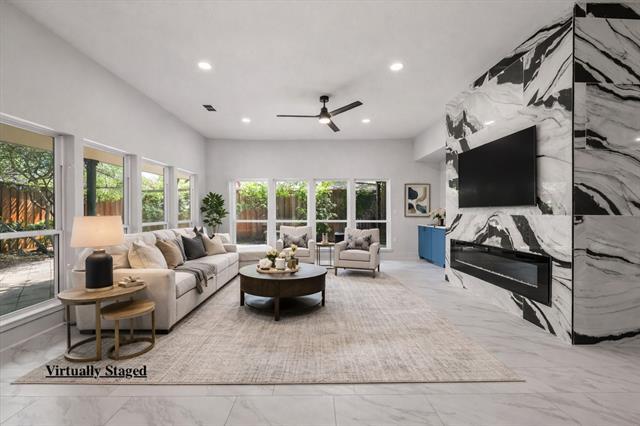 Foto del edificio - 7103 Blythdale Dr