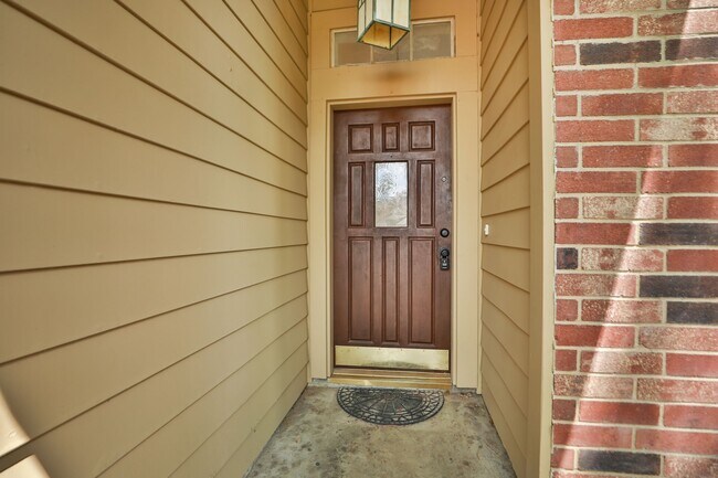 Foto del edificio - 17326 Harmony Hill Dr