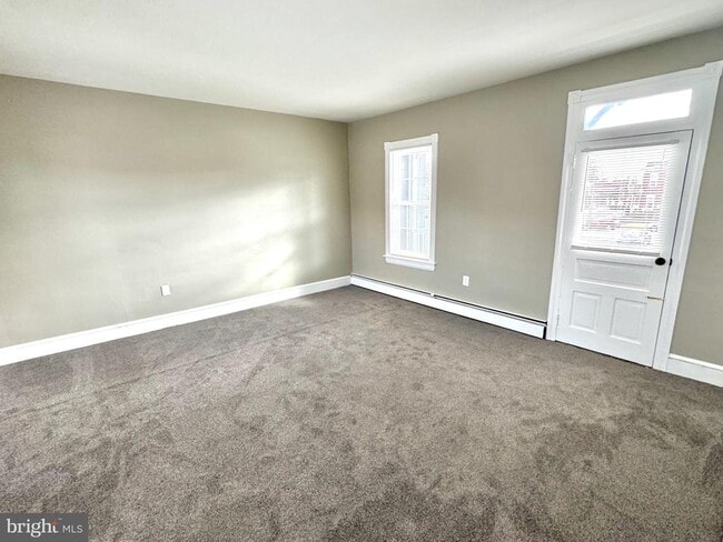 Building Photo - 14 W Penn Ave