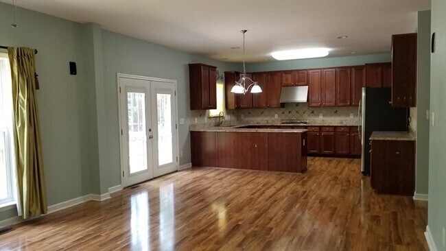 Breakfast nook & Family room - 2008 Kilarney Ridge Loop
