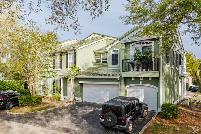 15350 Amberly Dr Tampa, FL - Henley Tampa Palms