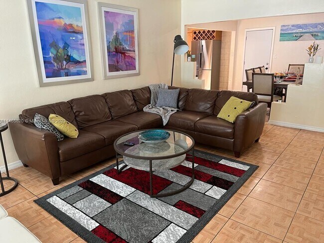 Foto del edificio - 575 NW 33rd St