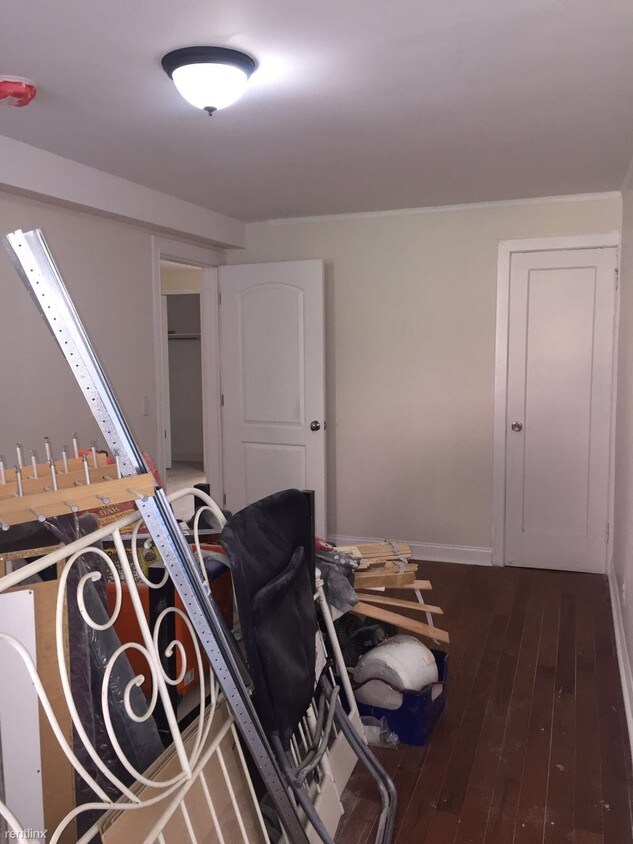 Foto del edificio - 8439 60th Ave