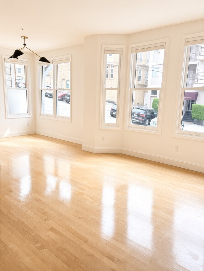 Photo - 1438 Filbert St (San Francisco, CA) Townhome