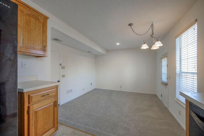 Building Photo - 14903 Goodman St