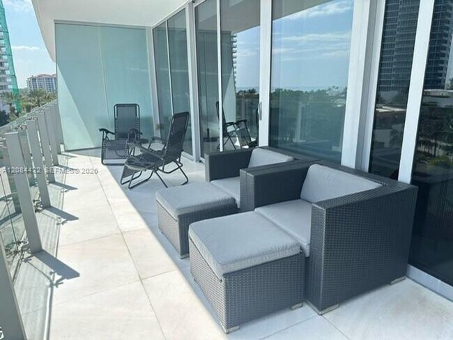 Foto del edificio - 1 Collins Ave
