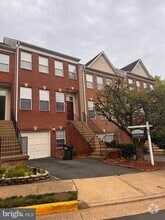 Building Photo - 2503 James Monroe Cir