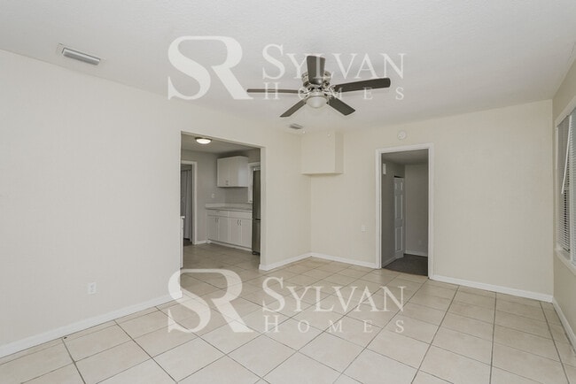 Building Photo - Experience the Lifestyle awaiting you!