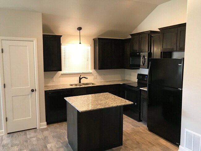 Building Photo - 2 Bedroom | 2 Bath off Trimmier South Killeen