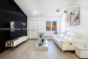 Foto principal - 5442 W 27th Ave