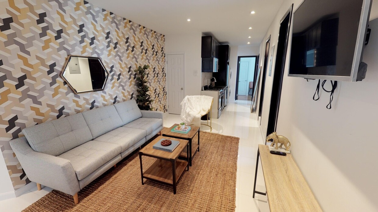 Photo - Private bedroom in 3 bed/2 bath Home