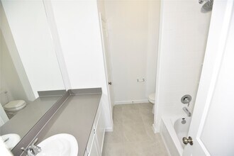 Building Photo - 15524 Leopard Lily Ln