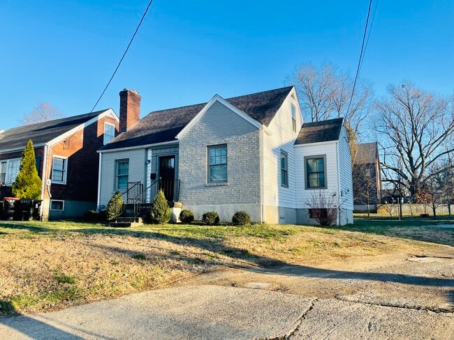 Building Photo - 1616 Ruth Ave