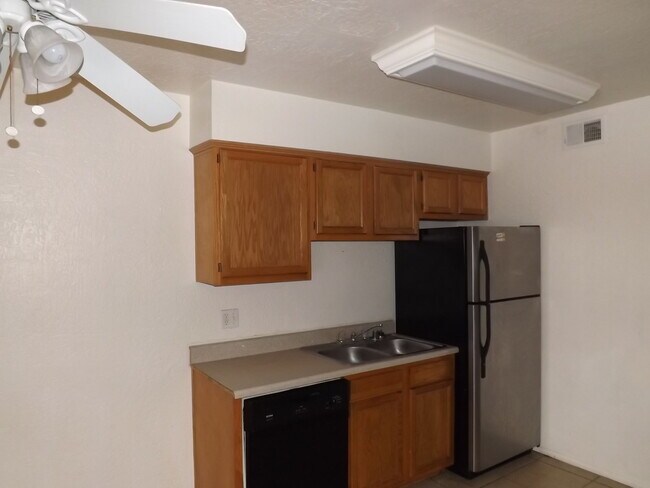 Foto del edificio - 2 Bedroom Phx. Condo