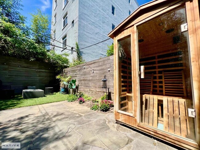 Foto del edificio - 1 bedroom in BROOKLYN NY 11222