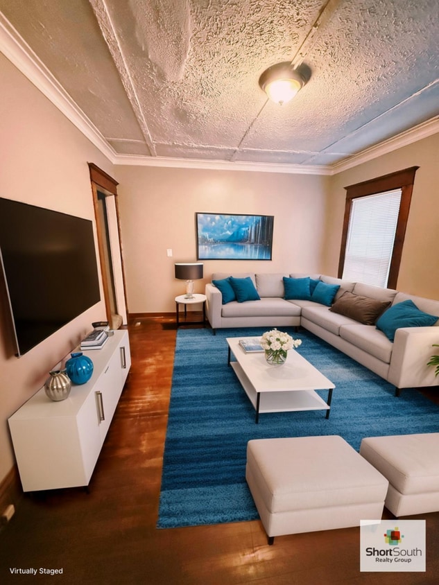 Foto principal - Updated Duplex 4 bed 2 bath on the NW Side