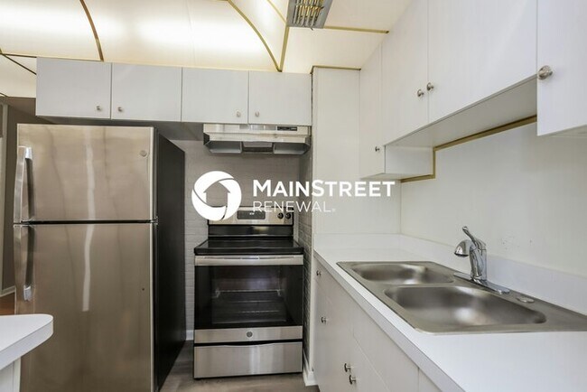 Foto del edificio - 3 Bedroom Pet-Friendly Home in TAMPA, FL w...