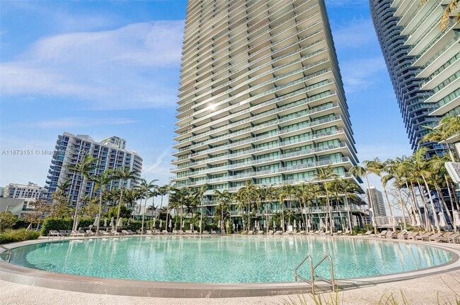 Foto del edificio - 480 NE 31st