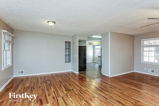 Foto del edificio - 473 Edwards Ct NW