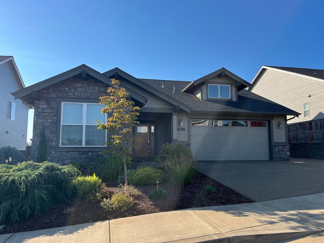 2198 Giovanni Ave S, Salem, OR 97306 House Rental in Salem, OR