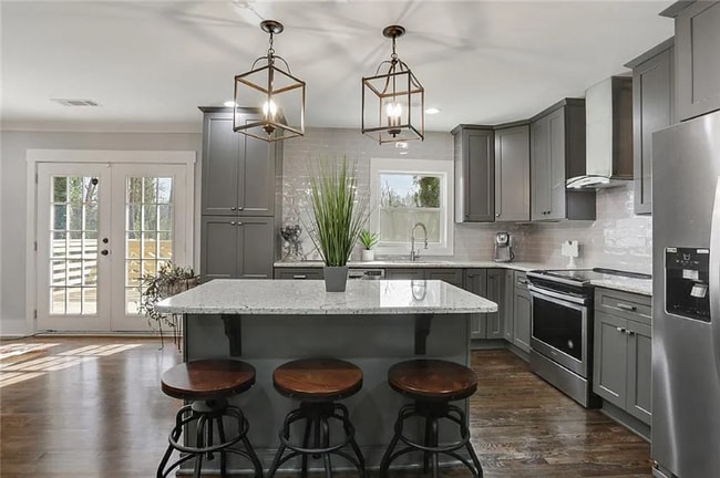Building Photo - 2739 Flagstone Dr SE