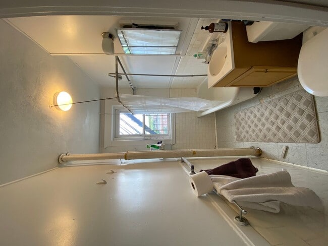 Building Photo - Comfy Allston Studio Apartment!!