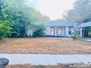 Building Photo - 10806 Lazy Oaks Dr