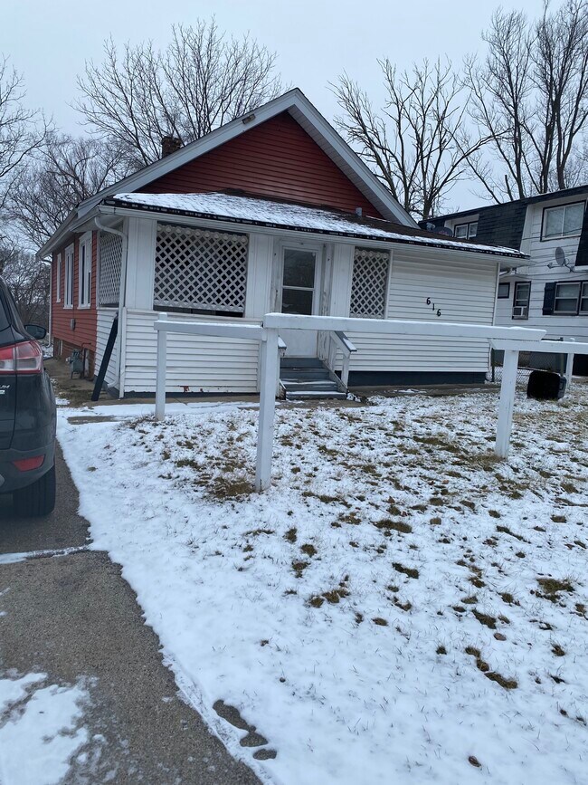 Foto del edificio - 616 N Greenview Ave