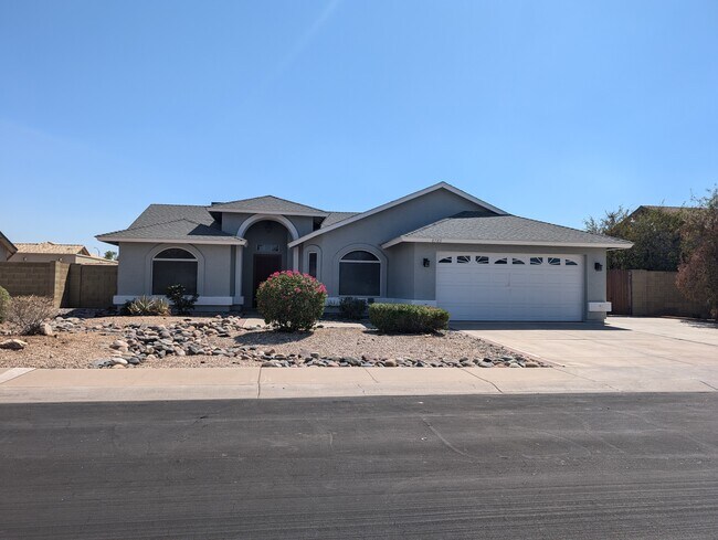 Building Photo - 8785 W Cavalier Dr