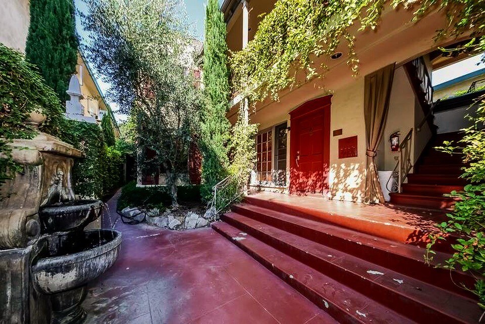 Primary Photo - 4039 Los Feliz Blvd