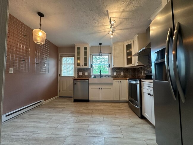 Building Photo - 205 Muse Dr