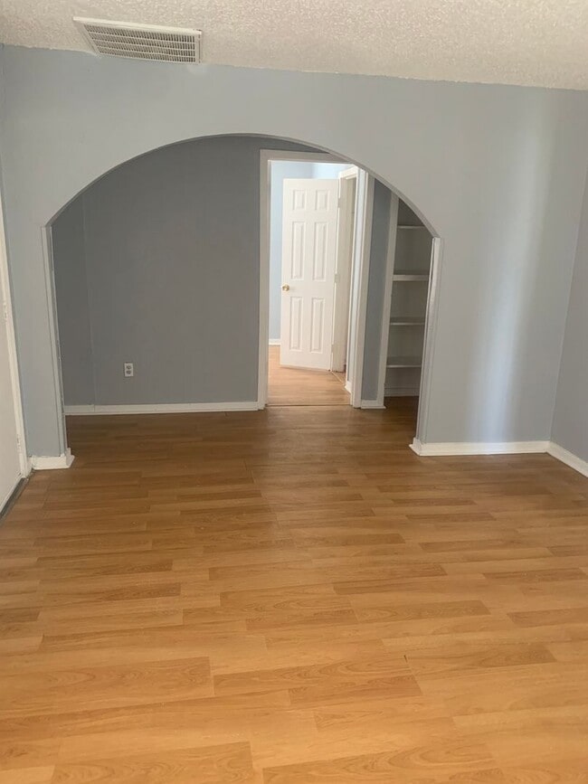 Building Photo - 3/2 remodeled