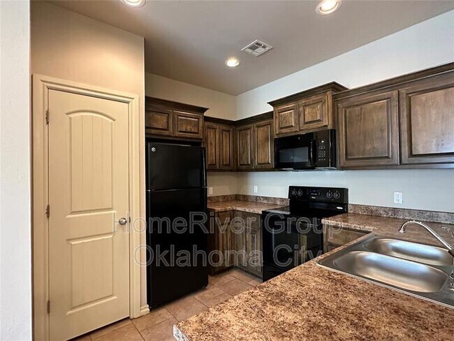 Foto del edificio - 1003 SW 92nd St