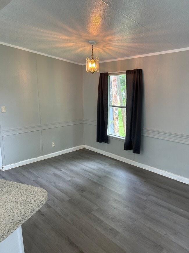 Foto del edificio - 4329 W Park Row Blvd