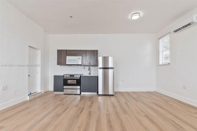 Foto del edificio - 50 NW 79th St