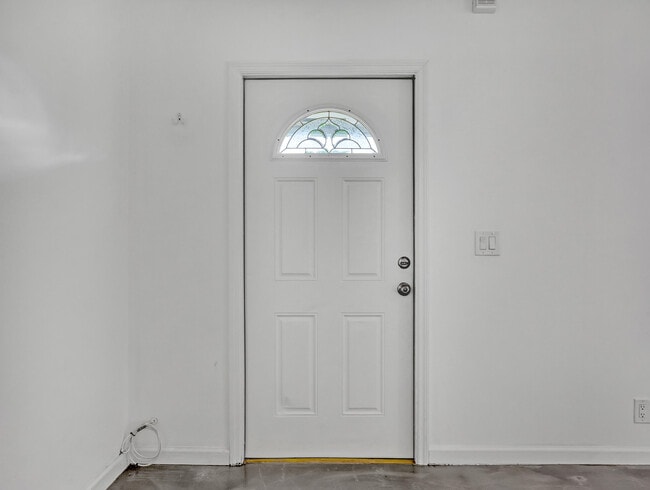 Foto del edificio - 9596 Richmond Cir