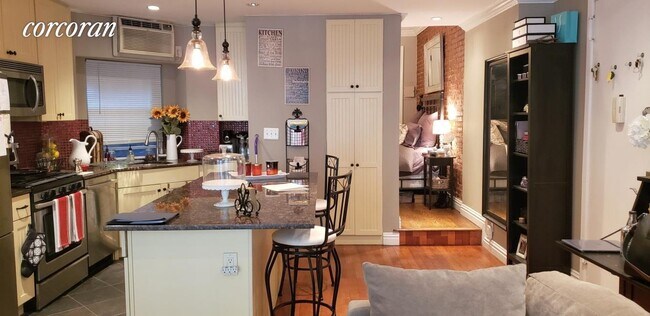 Foto del edificio - 444 E 58th St