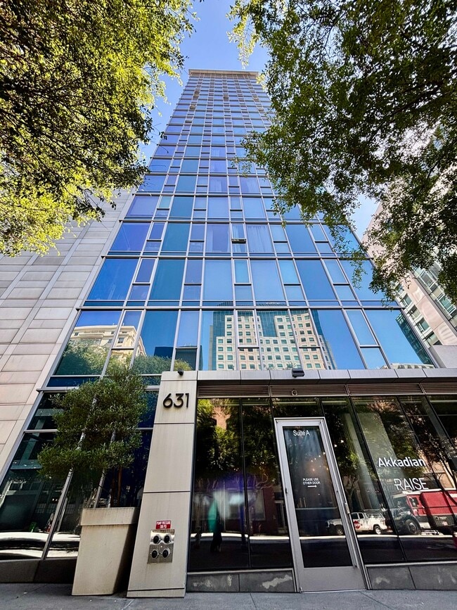Building Photo - 631 Folsom St