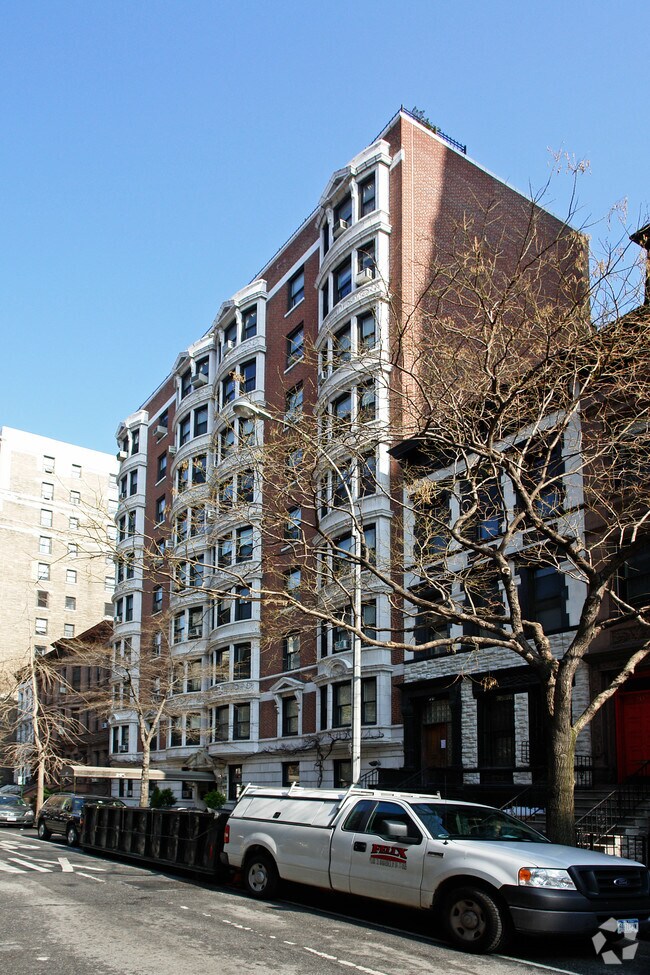 Building Photo - 215 W 78th St