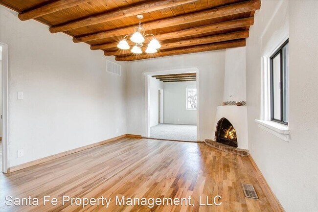 Building Photo - 2 br, 1 bath House - 704 Kathryn Avenue