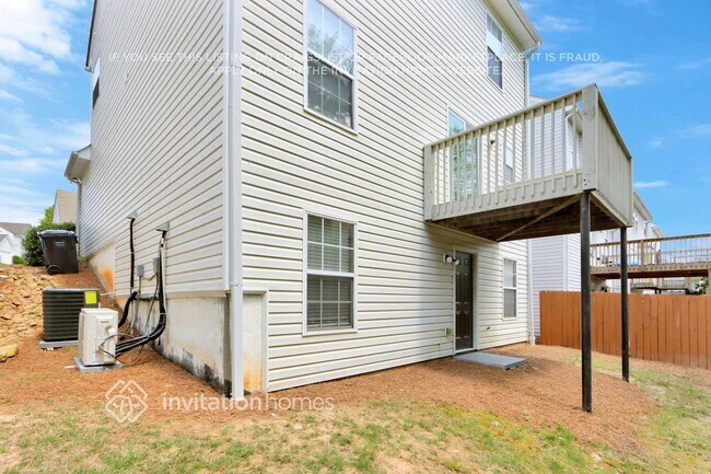 Building Photo - 384 Springbottom Ct SE