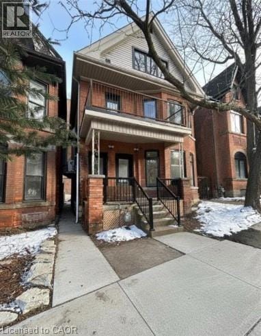 Building Photo - 259 John St S