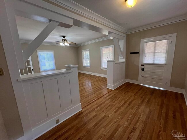 Foto del edificio - 1322 E Gadsden St