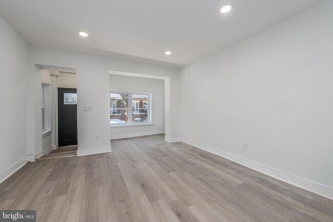 Foto del edificio - 1537 S Myrtlewood St