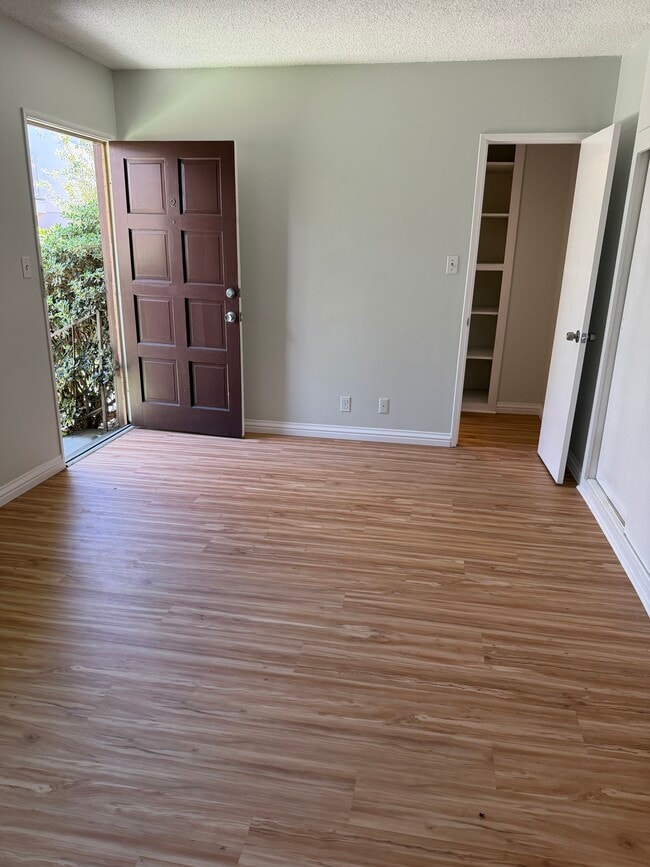 Foto del edificio - 834 10th St