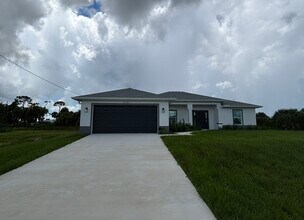 Building Photo - 3118 NW 18th Terrace