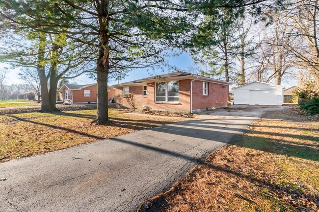 Foto del edificio - 4BR/2Ba house- Ready for new occupant!