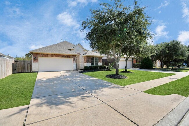 Building Photo - 2815 Empire Oaks Lane