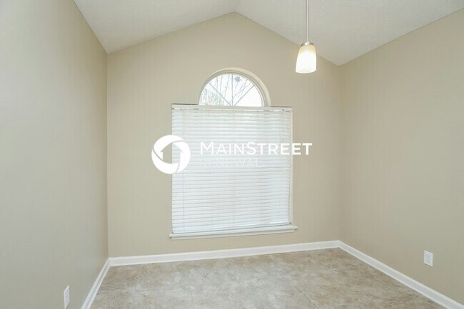 Foto del edificio - 3 Bedroom Pet-Friendly Home in Douglasville, GA with Main Street Renewal
